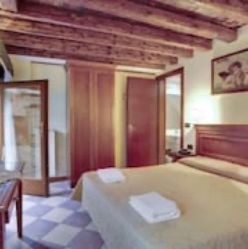 Alloggi Marinella Venesia Bagian luar foto
